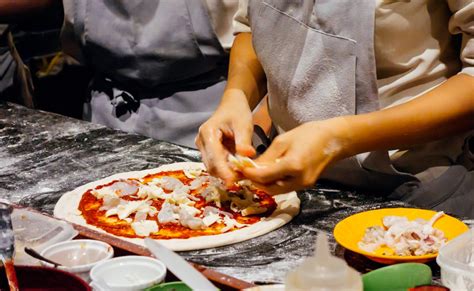 Pizza Making Class .